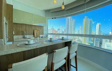 Imagem: O apartamento possui 3 Dormitórios, 4 Banheiros, 2 Vagas na