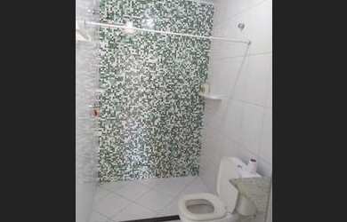 Imagem: A casa possui 2 Dormitórios, 1 Banheiro, 2 Vagas na garagem