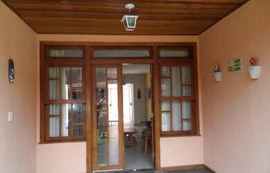 Imagem: O apartamento possui 2 Dormitórios e 3 Banheiros e está localizado