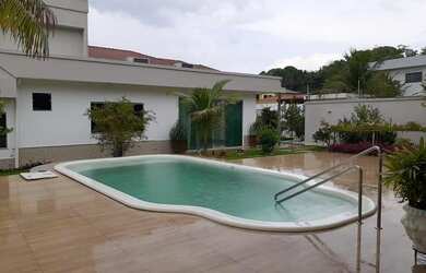 Imagem: A casa em condomínio possui 4 Dormitórios, 5 Banheiros, 1