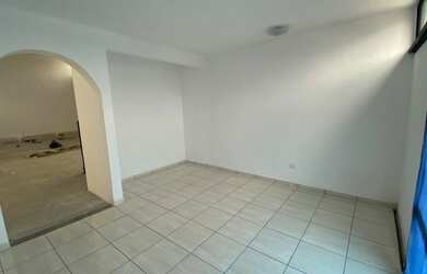 Imagem 7: Galpão em avenida comercial Jd São Vicente em frente ao Cartorio