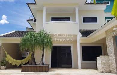 Imagem: A casa em condomínio possui 4 Dormitórios, 3 Banheiros, 2