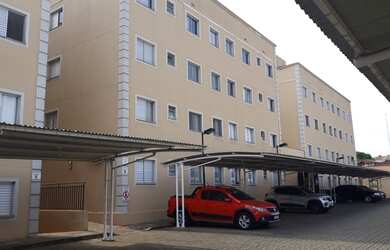 Imagem: O apartamento possui 2 Dormitórios, 1 Banheiro, 1 Vaga na garagem