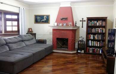 Imagem: A casa em condomínio possui 4 Dormitórios, 5 Banheiros, 4