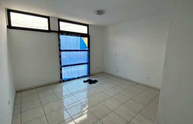 Imagem 8: Galpão em avenida comercial Jd São Vicente em frente ao Cartorio