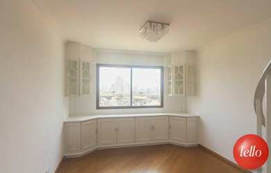 Imagem: O apartamento possui 2 Dormitórios, 1 Banheiro, 2 Vagas na