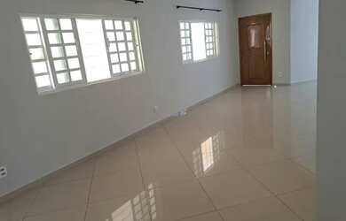 Imagem 6: ALUGA-SE CASA ZONA SUL. 2 Vagas na garageme3 Dormitórios