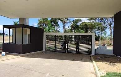 Imagem: O terreno possui 200m² de Área e está localizado em Santa