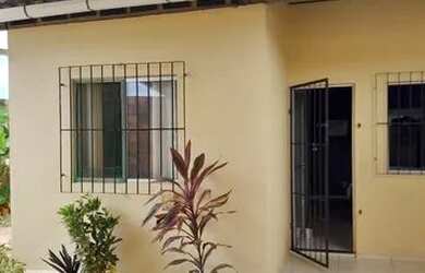 Imagem: A casa possui 2 Dormitórios, 1 Banheiro, Imóvel novo e está