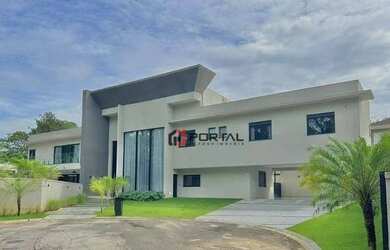 Imagem: A casa em condomínio possui 4 Dormitórios, 5 Banheiros, 5