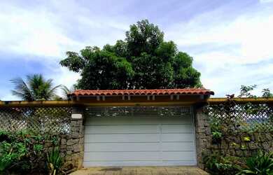 Imagem 4: Belíssima Residência no Condomínio Portogalo