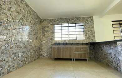 Imagem: A casa possui 2 Dormitórios, 1 Banheiro e 60m² de Área e