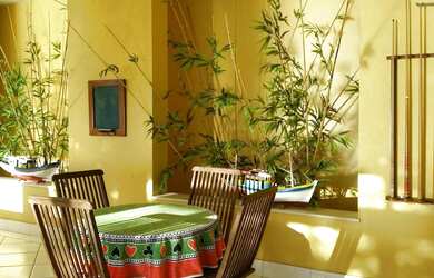 Imagem 9: Belíssima Residência no Condomínio Portogalo