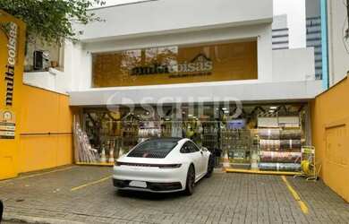 Imagem: O depósito possui 3 Vagas na garagem, 270m² de Área e está