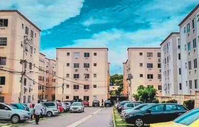 Imagem: O apartamento possui 2 Dormitórios, 1 Banheiro, 1 Vaga na garagem