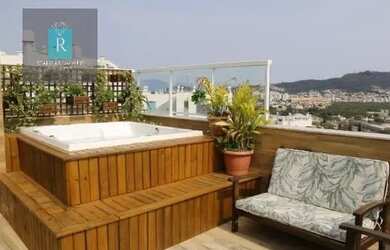 Imagem: O apartamento na cobertura possui 3 Dormitórios, 4 Banheiros