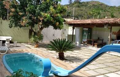 Imagem: A casa possui 4 Dormitórios, 3 Vagas na garagem e está localizado