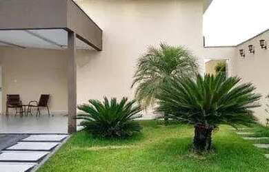 Imagem: A casa em condomínio possui 3 Dormitórios, 1 Banheiro, 2 Vagas