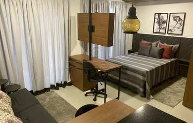 Imagem: O studio possui 1 Dormitório, 1 Banheiro, 1 Vaga na garagem