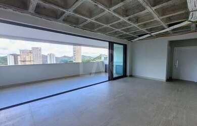 Imagem: O apartamento possui 4 Dormitórios, 4 Banheiros, 4 Vagas na