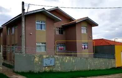 Imagem: O apartamento possui 2 Dormitórios, 1 Banheiro, 1 Vaga na garagem