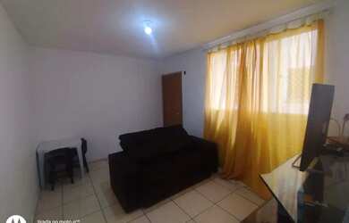 Imagem: O apartamento possui 2 Dormitórios, 1 Banheiro, 1 Vaga na garagem