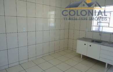 Imagem: A casa possui 2 Dormitórios, 2 Banheiros, 1 Vaga na garagem