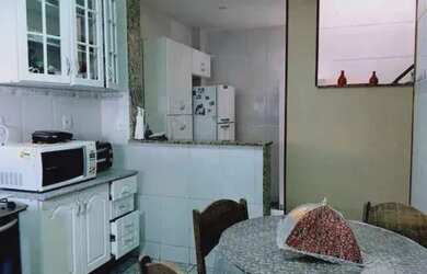 Imagem: A casa possui 2 Dormitórios, 1 Banheiro, 1 Vaga na garagem