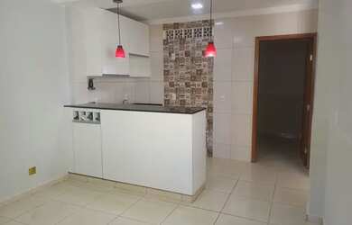 Imagem: A casa possui 2 Dormitórios, 2 Banheiros, 1 Vaga na garagem