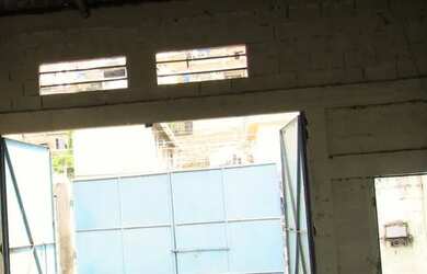 Imagem: O depósito possui 1 Vaga na garagem, 180m² de Área, Imóvel