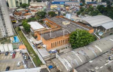 Imagem: O depósito possui 5.155m² de Área e está localizado em