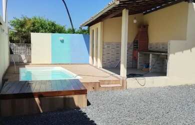 Imagem: A casa para alugar possui 3 Dormitórios, 4 Banheiros, 5 Vagas