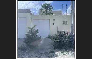 Imagem: A casa possui 2 Dormitórios, 1 Banheiro, 1 Vaga na garagem