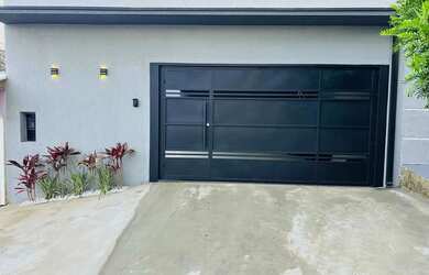 Imagem: A casa possui 3 Dormitórios, 2 Banheiros, 113m² de Área e