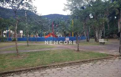 Imagem: O terreno possui 458m² de Área e está localizado em Mar