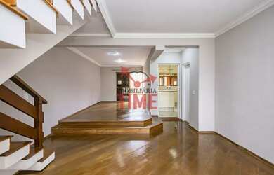 Imagem: A casa possui 3 Dormitórios, 4 Banheiros, 2 Vagas na garagem