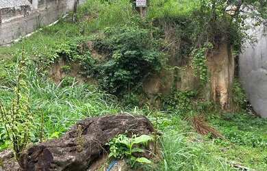 Imagem: O terreno possui 318m² de Área e está localizado em Campo