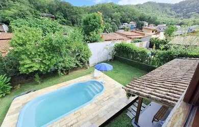 Imagem: A casa em condomínio possui 3 Dormitórios, 3 Banheiros, 4