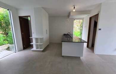 Imagem: A casa em condomínio possui 3 Dormitórios, 3 Banheiros, 2