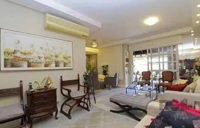 Imagem: A casa em condomínio possui 3 Dormitórios, 5 Banheiros, 3