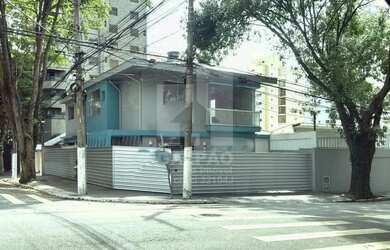 Imagem: O depósito possui 5 Vagas na garagem e 330m² de Área e está