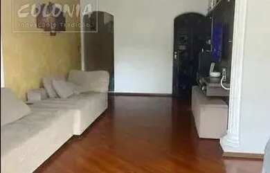 Imagem: A casa possui 3 Dormitórios, 3 Banheiros, 2 Vagas na garagem