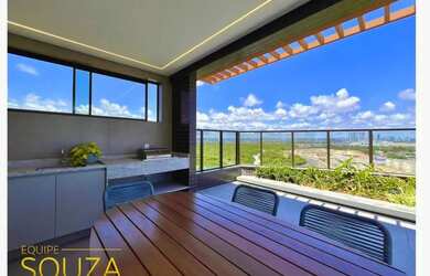 Imagem: O apartamento possui 4 Dormitórios, 4 Banheiros, 2 Vagas na