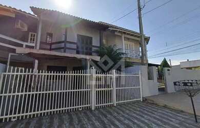 Imagem: A casa possui 2 Dormitórios, 2 Banheiros, 67m² de Área e