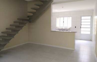 Imagem: A casa em condomínio possui 2 Dormitórios, 2 Banheiros, 1