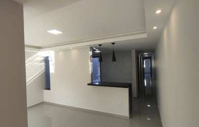 Imagem 2: Bela casa estilo contemporâneo no Barroco em Itaipuaçu