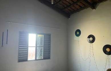 Imagem 2: Casa esquina Conjunto Vera Cruz - Goiânia - GO aceita financiameto bancario