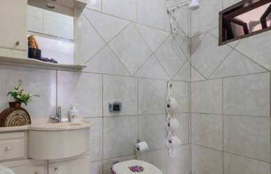 Imagem: O apartamento possui 3 Dormitórios, 2 Banheiros, 2 Vagas na