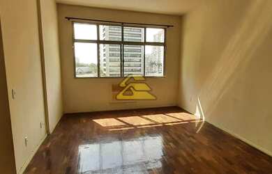 Imagem: O apartamento possui 4 Dormitórios, 3 Banheiros, 1 Vaga na