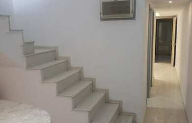 Imagem: O depósito possui 1 Vaga na garagem, 55m² de Área e está